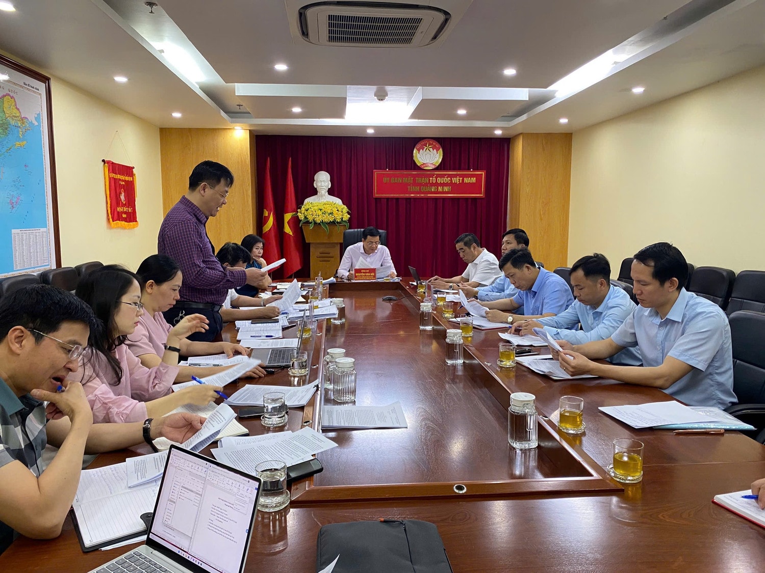 anh-bai-3-uy-ban-mttq-viet-nam-tinh-quang-ninh-hop-thong-qua-ket-qua-giam-sat.jpg