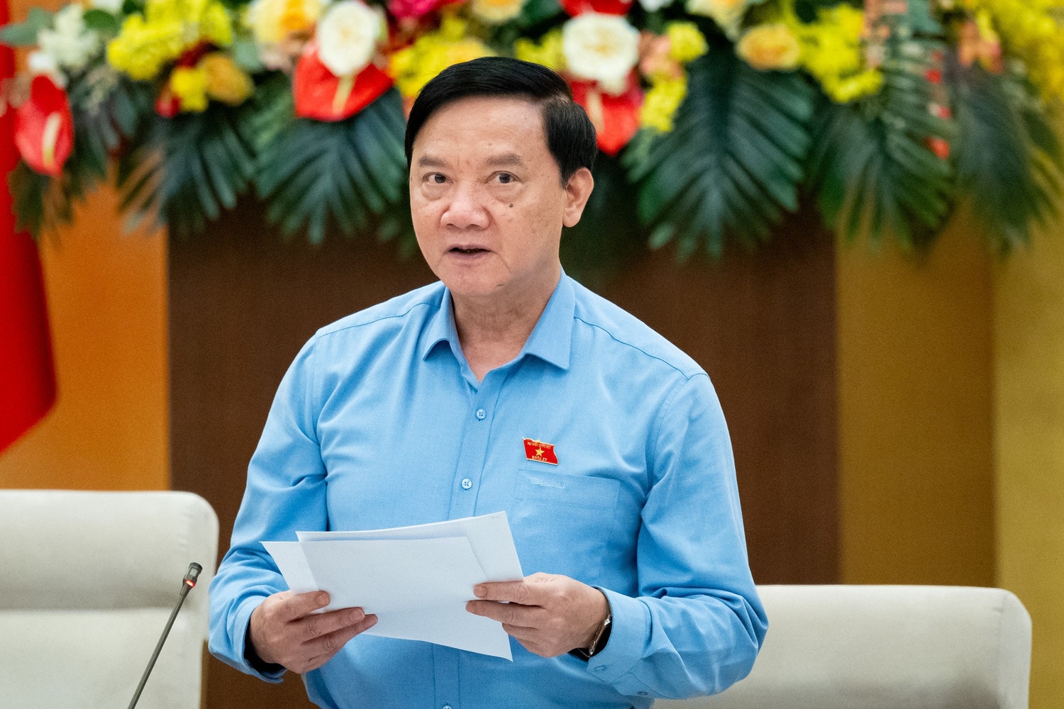 Phó Chủ tịch Quốc hội Nguyễn Khắc Định phát biểu bế mạc Phiên họp thứ 39 của Ủy ban Thường vụ Quốc hội. Ảnh: Hồ Long