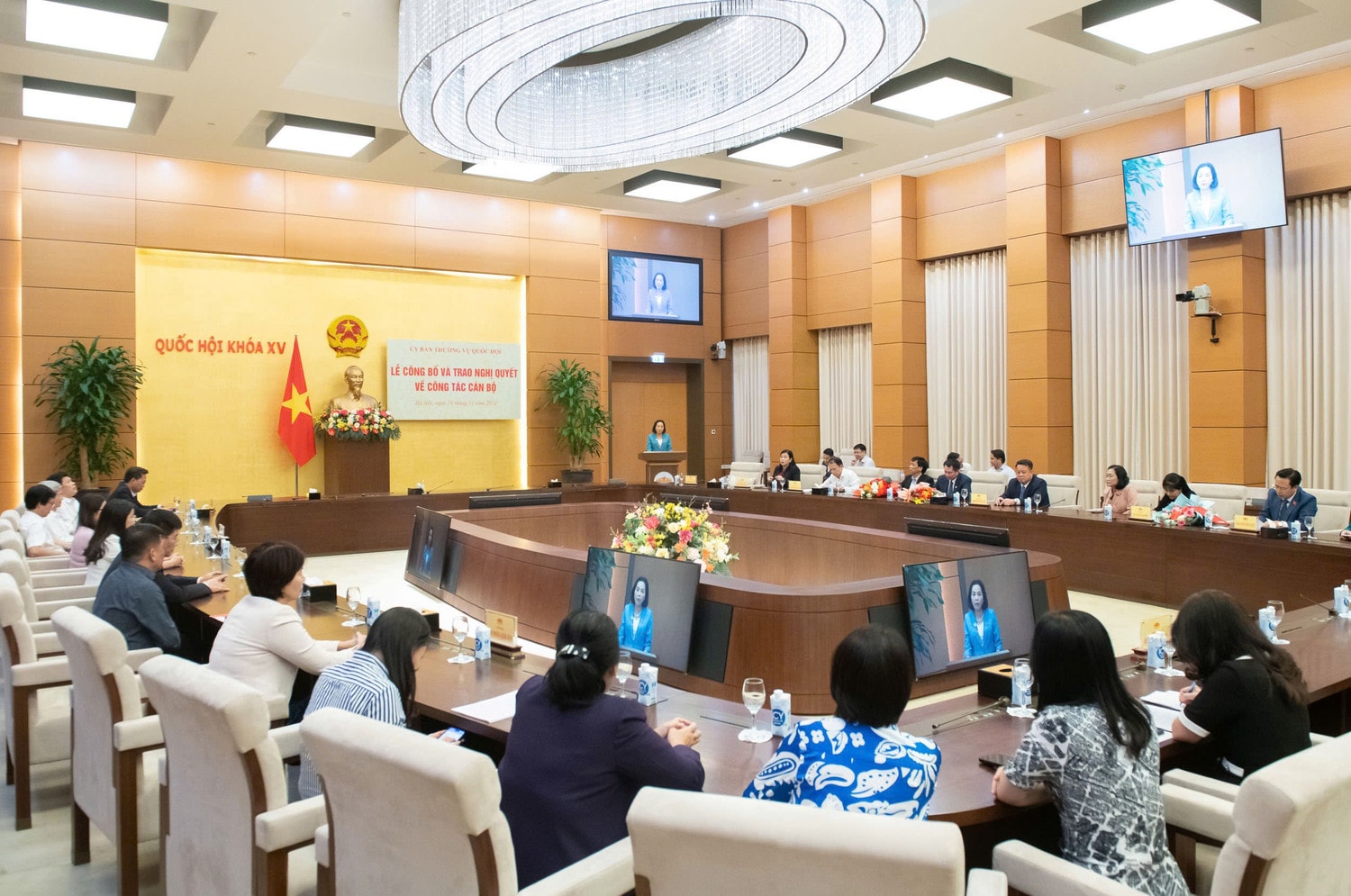 Toàn cảnh lễ trao Quyết định