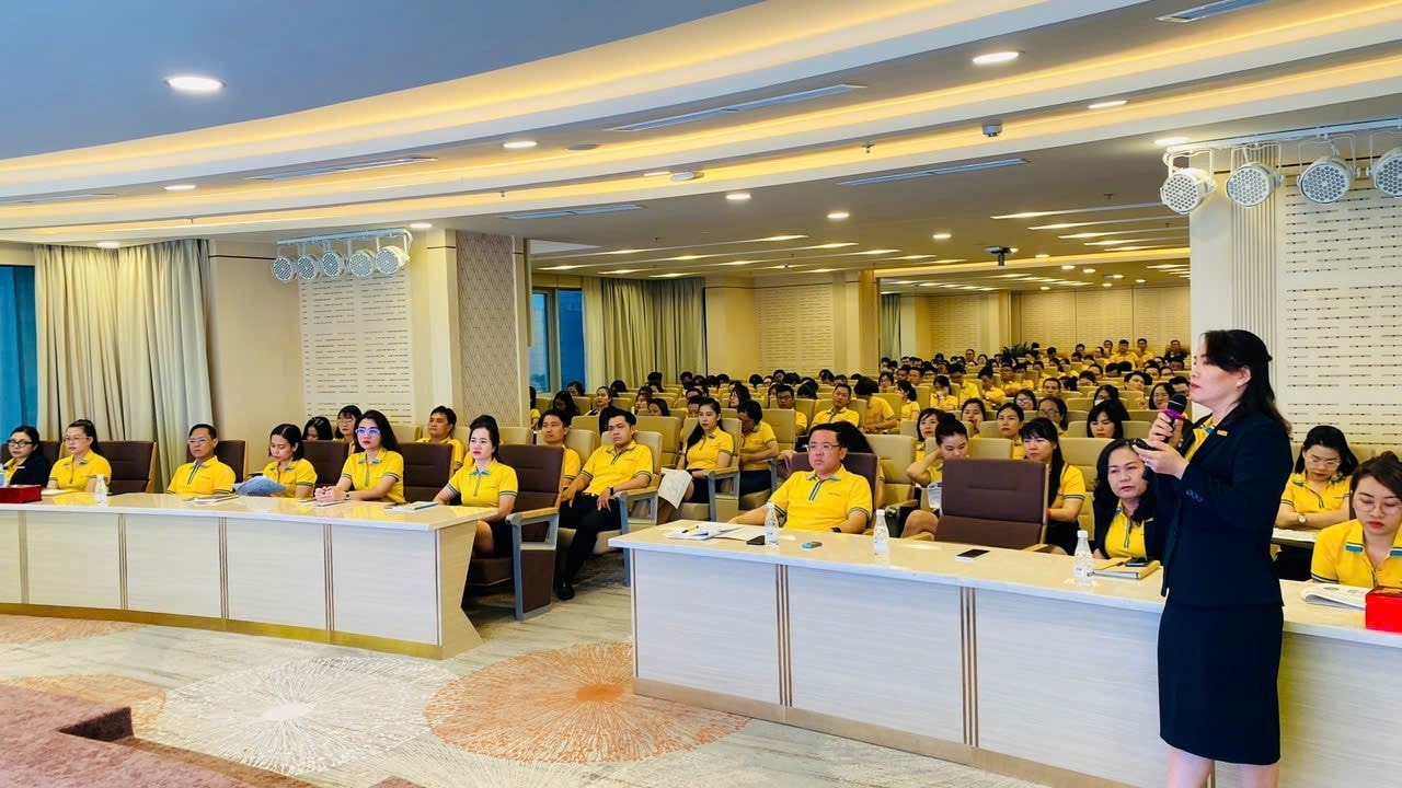 hinh-4-giang-vien-noi-bo.jpg