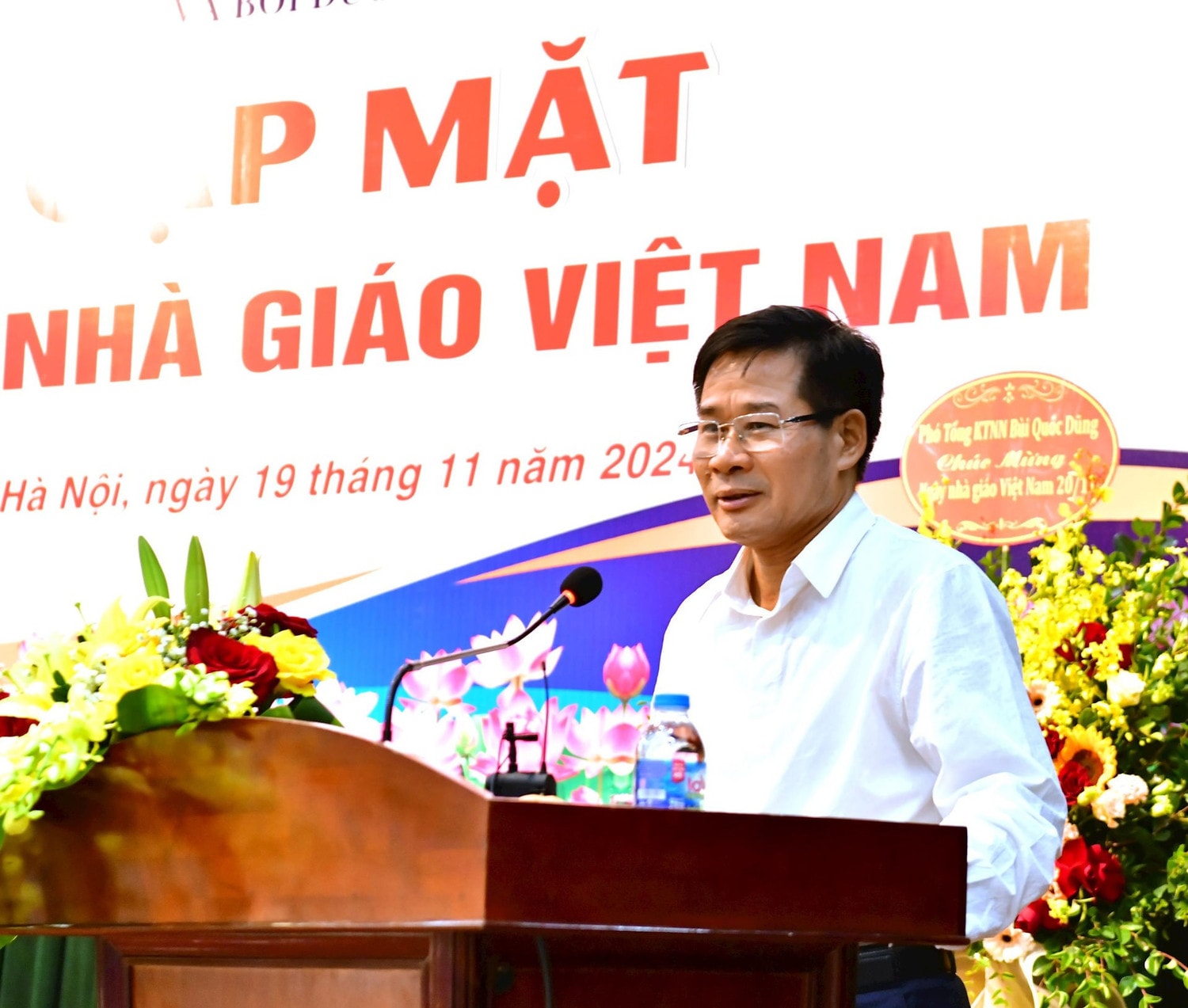 Kiểm toán trưởng KTNN chuyên ngành II Lê Đình Thăng gợi ý về nghiên cứu khoa học. Ảnh: Nguyễn Ly