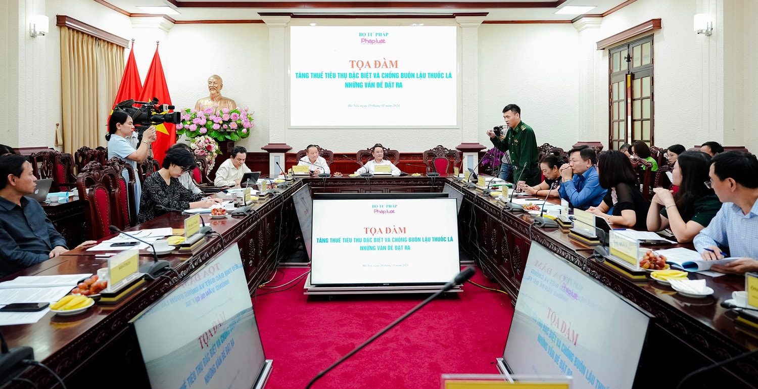 hinh-10-thuong-ta-le-thien-thanh-bo-tu-lenh-bo-doi-bien-phong.jpg