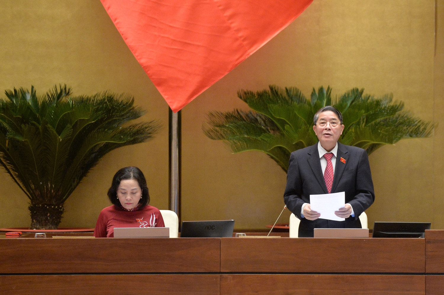 pho-chu-tich-qh-nguyen-duc-hai-dieu-hanh-1.jpg