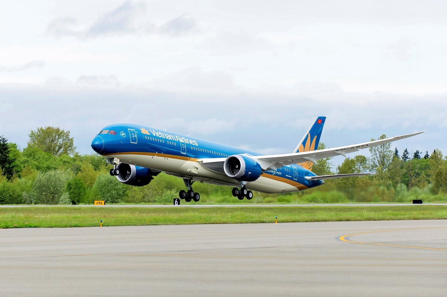 Vietnam Airlines là Hãng hàng không 5 sao của tổ chức APEX và Top 20 hãng hàng không tốt nhất thế giới do tổ chức AirlineRating đánh giá. Ảnh: VNA
