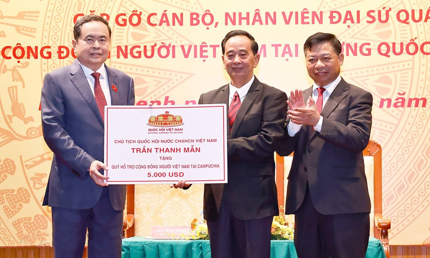 ctqh-cong-dong-a2.jpg