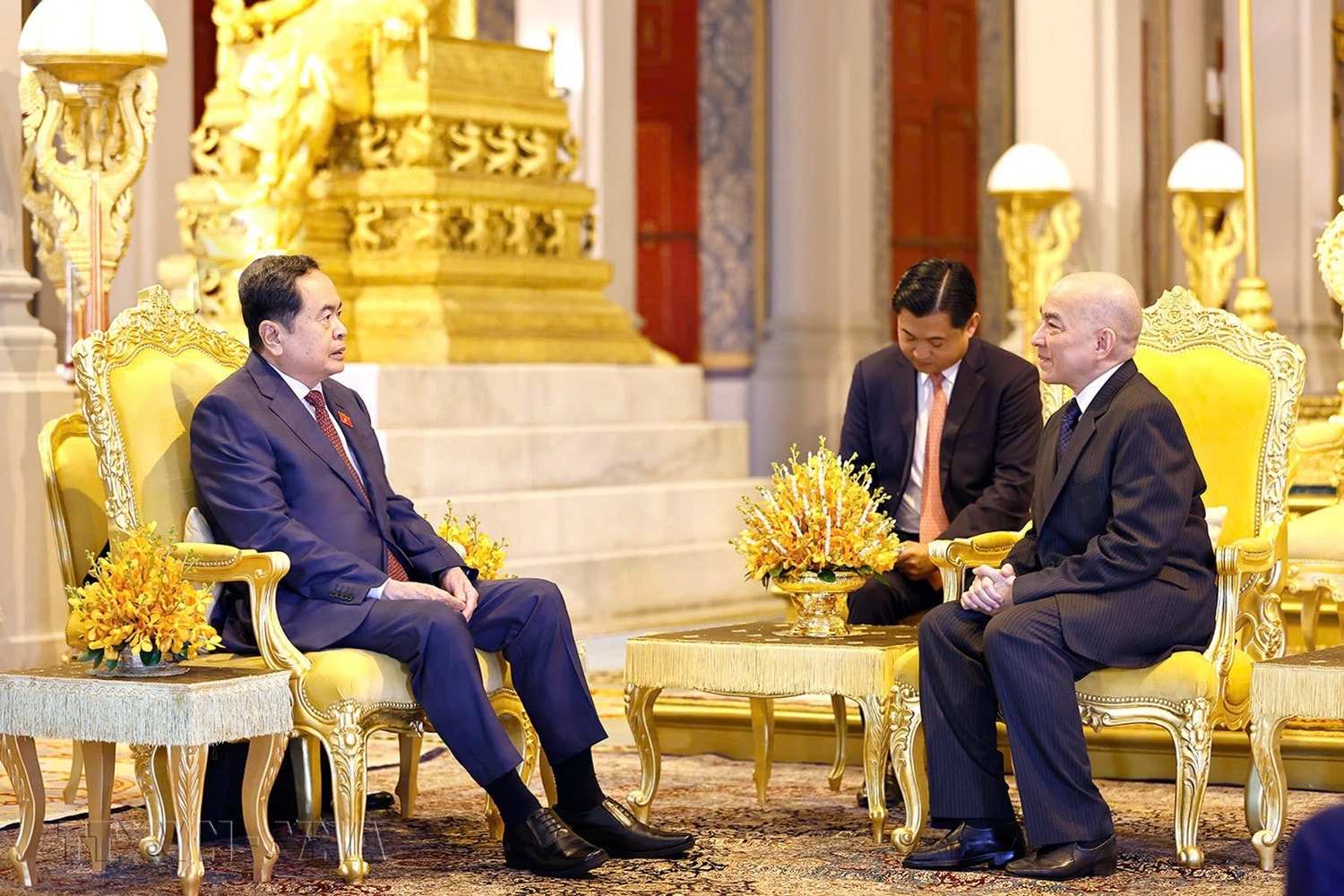 Chủ tịch Quốc hội Trần Thanh Mẫn yết kiến Quốc vương Campuchia Norodom Sihamoni