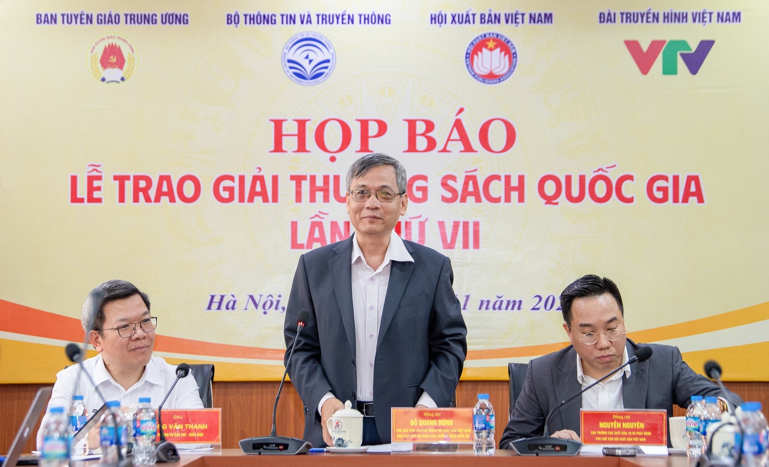Phó Chủ tịch chuyên trách Hội xuất bản Việt Nam, Phó Chủ tịch Hội đồng giải thưởng sách Quốc gia Đỗ Quang Dũng phát biểu