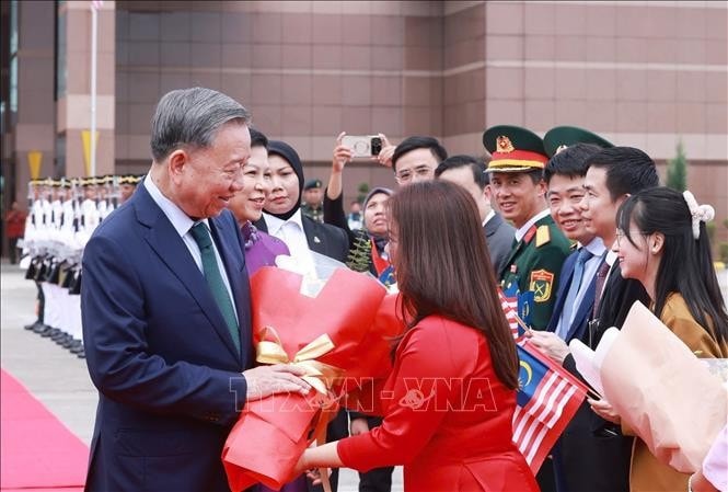 Lễ tiễn Tổng Bí thư Tô Lâm và Phu nhân tại Sân bay quốc tế Kuala Lumpur, Malaysia. Ảnh: Thống Nhất/TTXVN