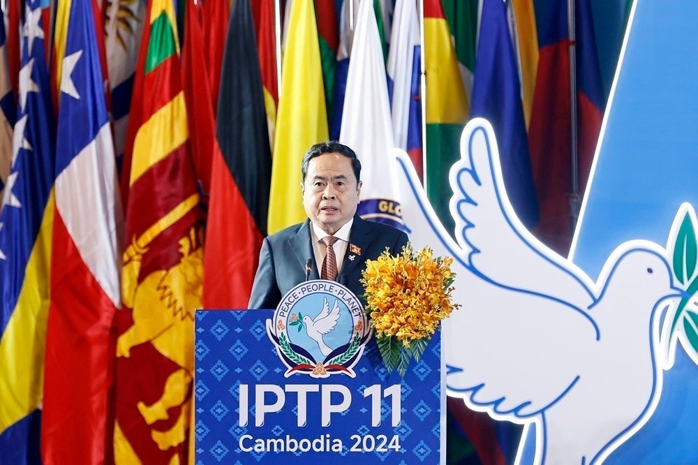NA Chairman Tran Thanh Man at the 11th Plenary Session of the International Parliament for Tolerance and Peace in Phnom Penh, Cambodia (Photo: VNA) NA Chairman Tran Thanh Man at the 11th Plenary Session of the International Parliament for Tolerance and Peace in Phnom Penh, Cambodia (Photo: VNA)