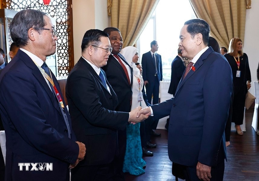 Chủ tịch Quốc hội Trần Thanh Mẫn với các đại biểu dự Hội nghị. Ảnh: Doãn Tấn/TTXVN