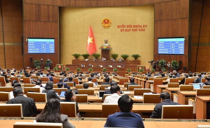 NA deputies vote to pass the Law on Value Added Tax. (Photo: Ho Long) kh6.jpg