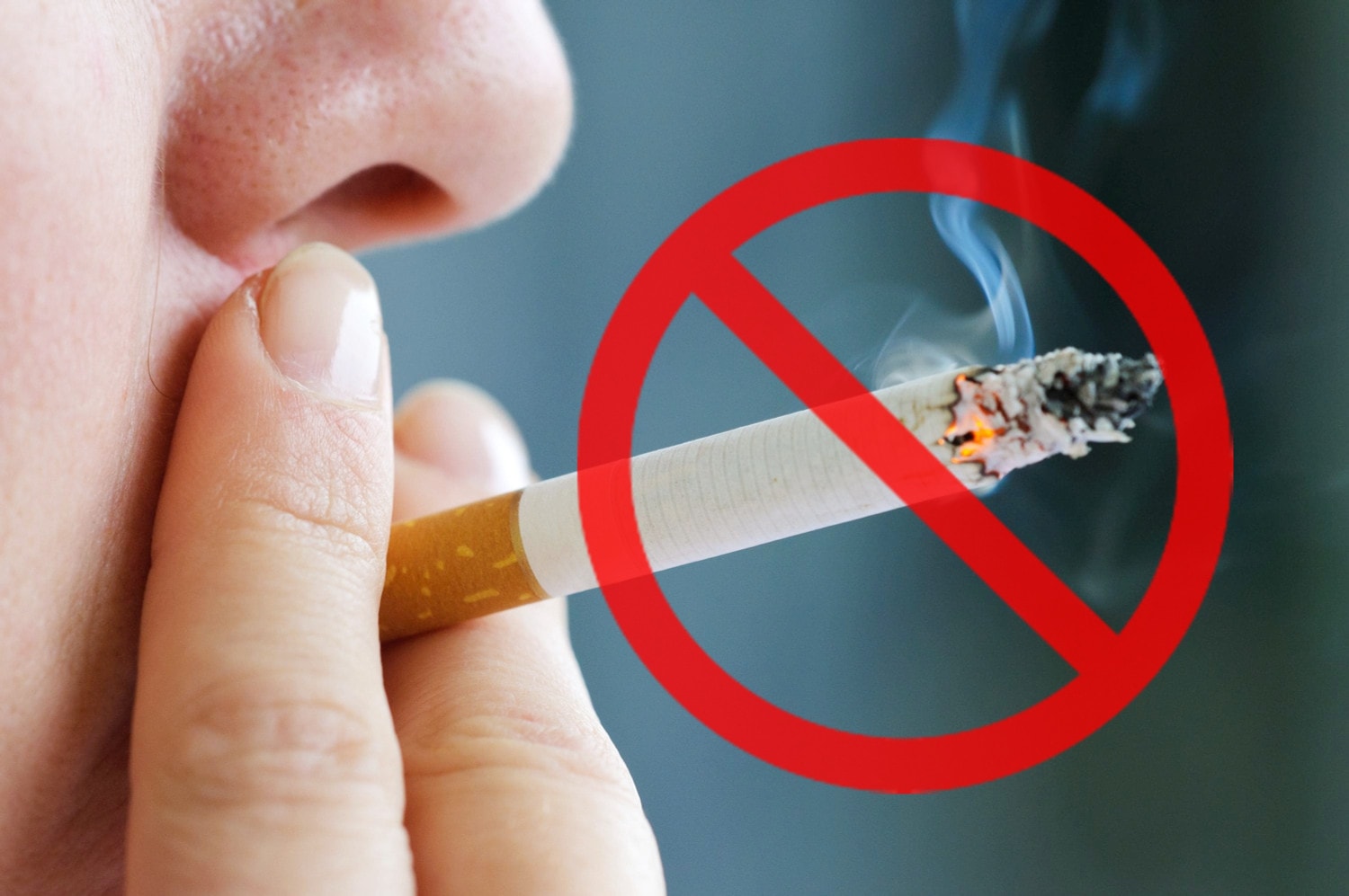 Hút thuốc lá gây ra nhiều hệ lụy nghiêm trọng tới sức khỏe con người. Nguồn: ITN