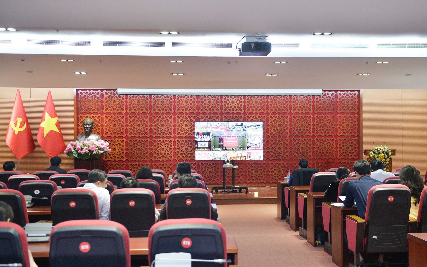 Quang cảnh hội nghị. Ảnh: Hồ Long