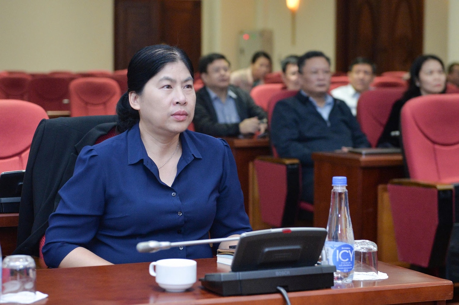 Phó Bí thư Thường trực Đảng ủy cơ quan Văn phòng Quốc hội Trịnh Giáng Hương tham dự Hội nghị tại điểm cầu Đảng bộ Cơ quan Văn phòng Quốc hội. Ảnh: Hồ Long