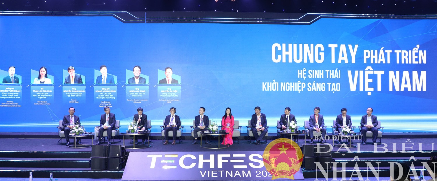 Các đại biểu tham dự tọa đàm