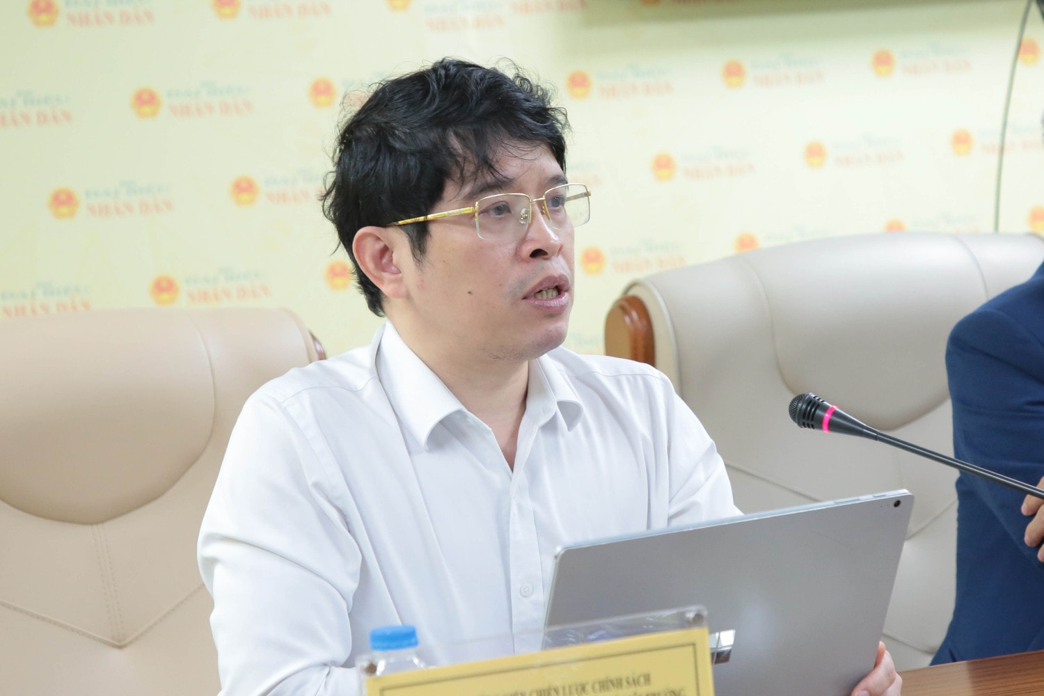 nguyendinhtho-5.jpg