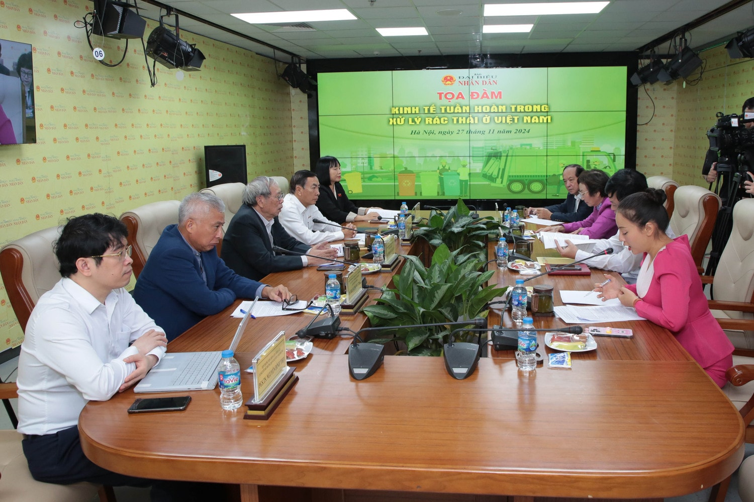 quang-canh-2.jpg