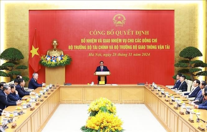 Thủ tướng Phạm Minh Chính phát biểu tại Lễ trao Quyết định của Chủ tịch nước bổ nhiệm Bộ trưởng Bộ Tài chính Bộ trưởng Bộ Giao thông Vận tải. Ảnh: Dương Giang/TTXVN