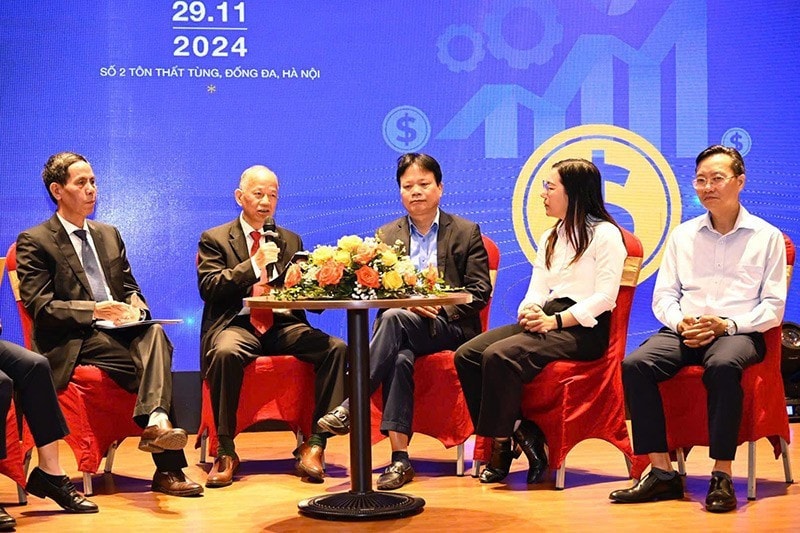 toa-dam-tai-chinh-vi-mo-co-hoi-vuon-len-cho-nguoi-ngheo-010.jpg