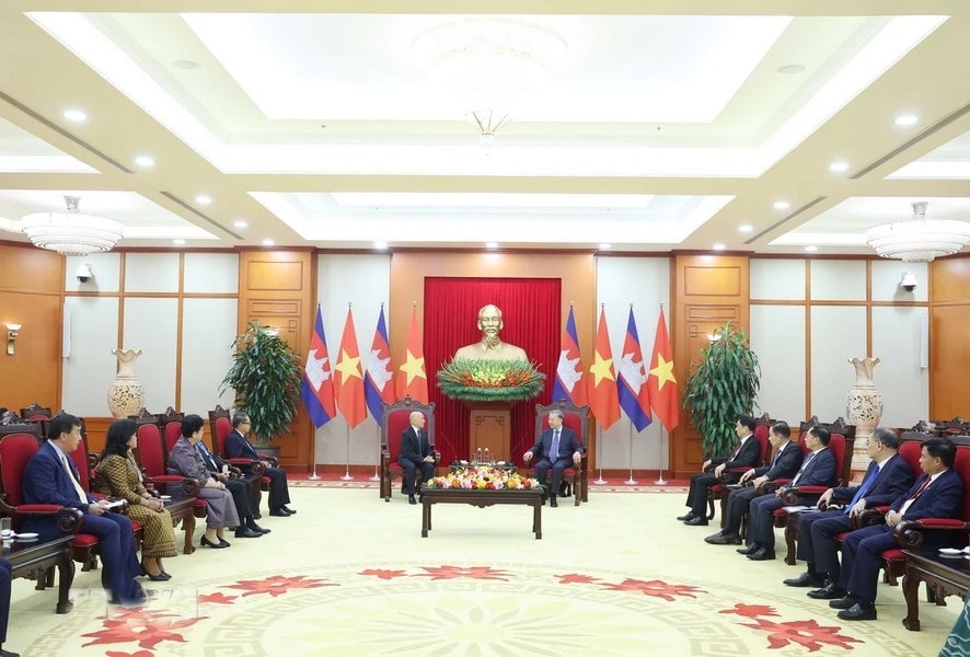 Tổng Bí thư Tô Lâm hội kiến với Quốc vương Campuchia Norodom Sihamoni, ngày 28.11.2024. Ảnh: Thống Nhất/TTXVN