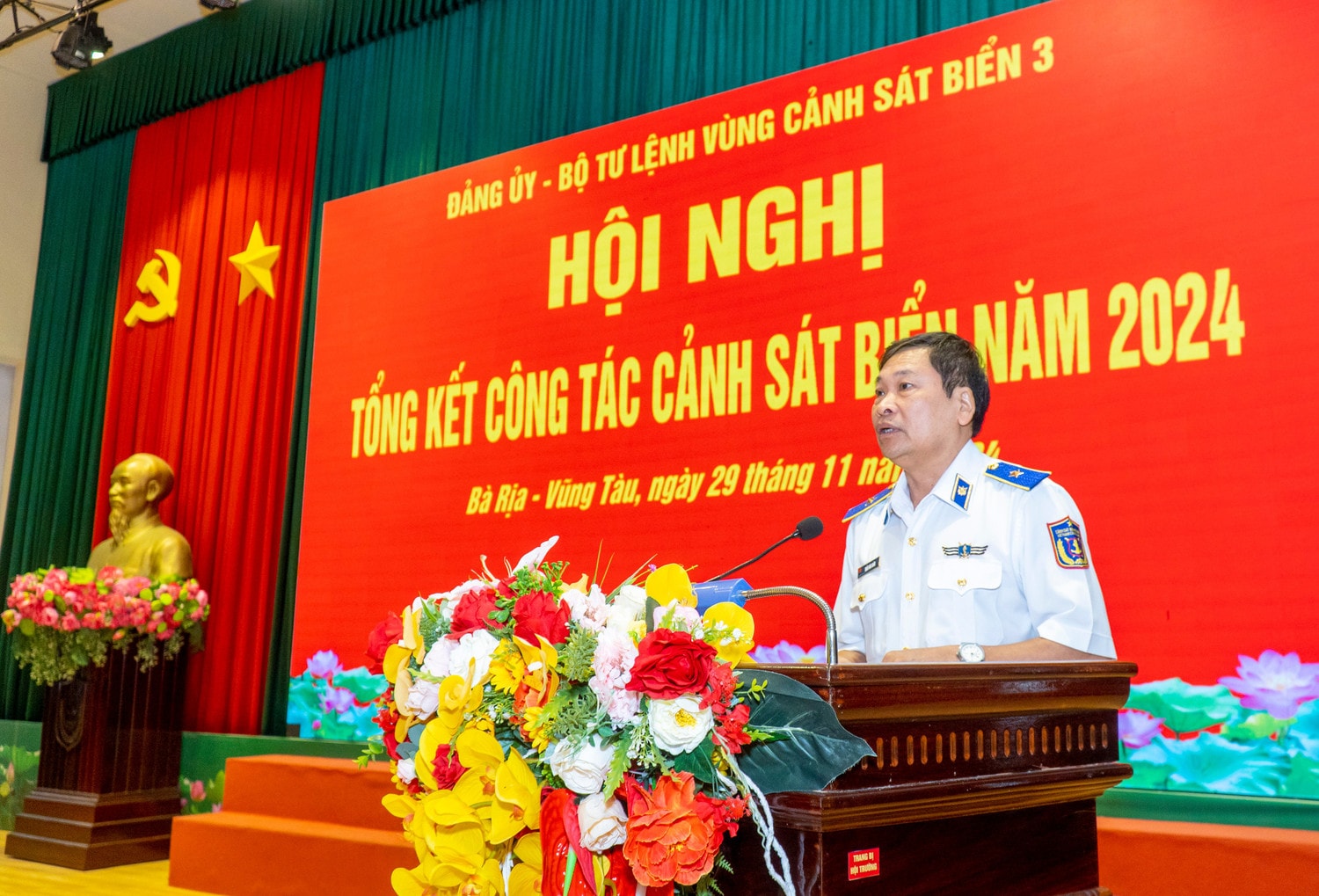 thieu-tuong-tran-van-xuan-pho-chinh-uy-canh-sat-bien-viet-nam-du-va-chi-dao-hoi-nghi.jpg