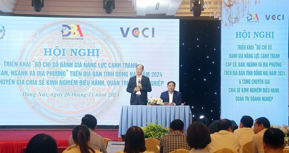 Hội nghị triển khai bộ chỉ số đánh giá năng lực cạnh tranh cấp sở, ban, ngành và địa phương (DDCI) trên địa bàn Đồng Nai năm 2024. Ảnh: Hải Quân
