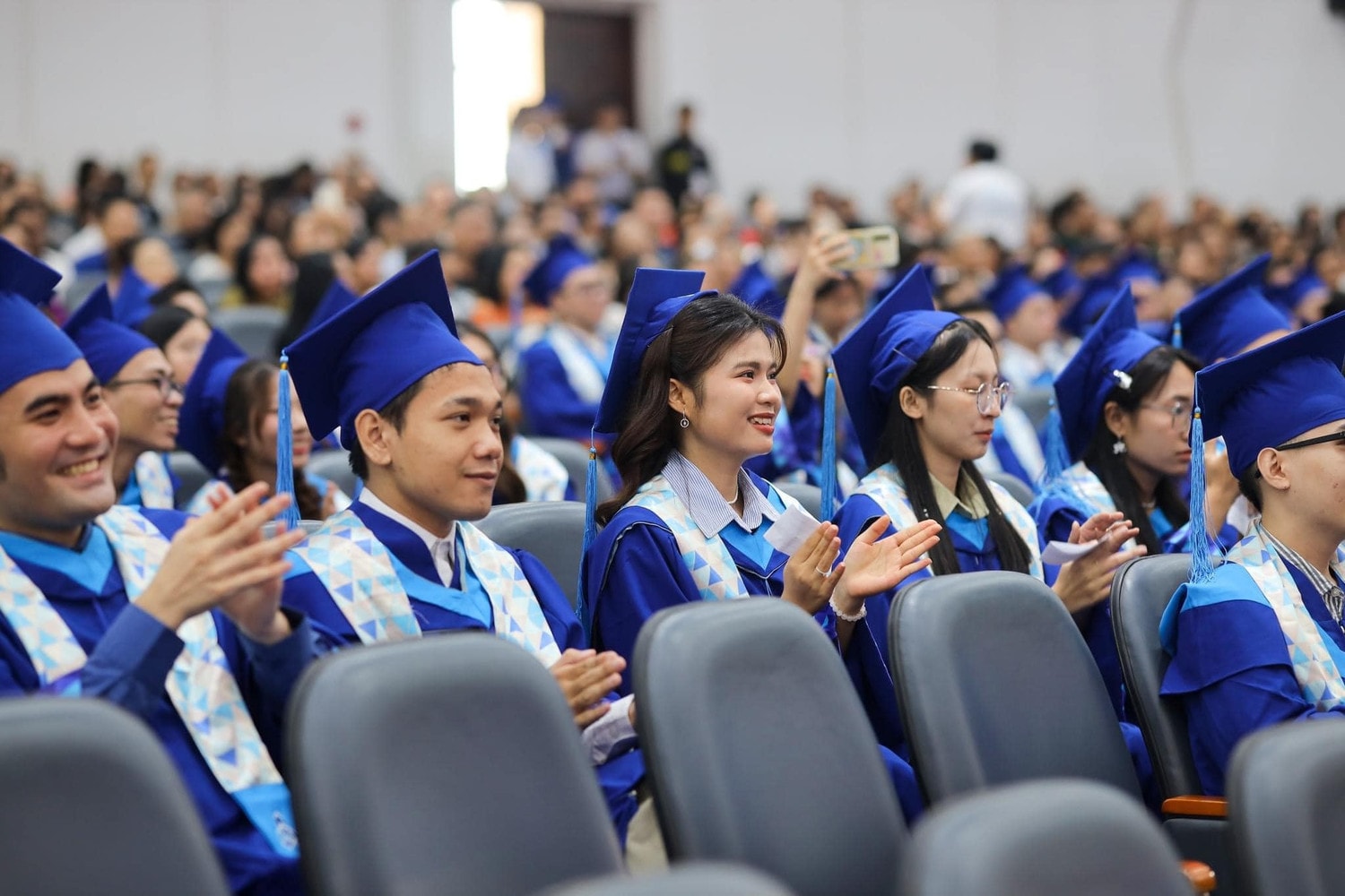Chương trình VNU350 của Đại học Quốc gia TP. Hồ Chí Minh có nhiều chính sách đãi ngộ cho các nhà khoa học trẻ xuất sắc (Ảnh: FBNT)