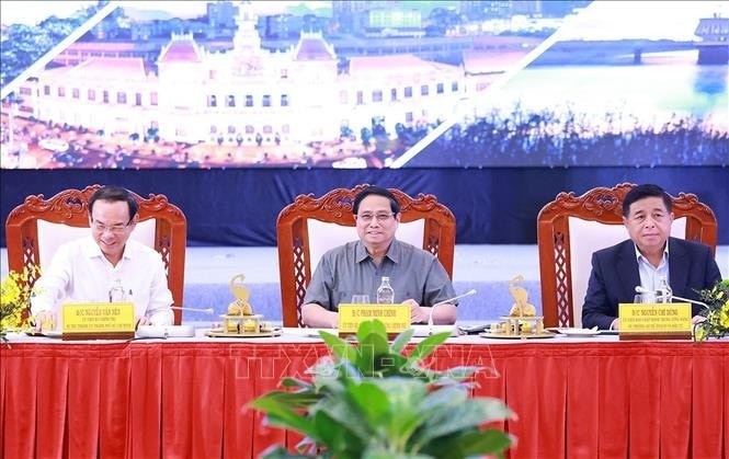 Thủ tướng Phạm Minh Chính chủ trì hội nghị. Ảnh: Dương Giang/TTXVN
