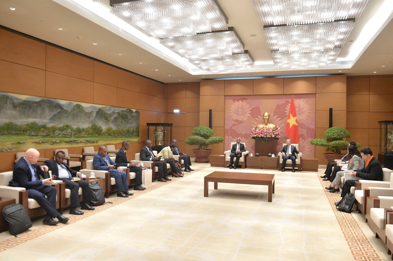 Toàn cảnh cuộc tiếp