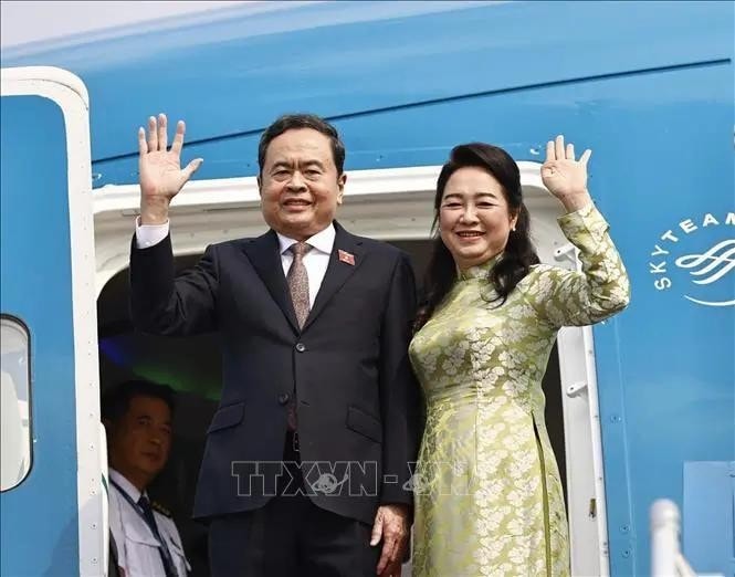 NA Chairman Tran Thanh Man and his spouse Nguyen Thi Thanh Nga (Photo: Doan Tan/VNA) NA Chairman Tran Thanh Man and his spouse Nguyen Thi Thanh Nga (Photo: Doan Tan/VNA)
