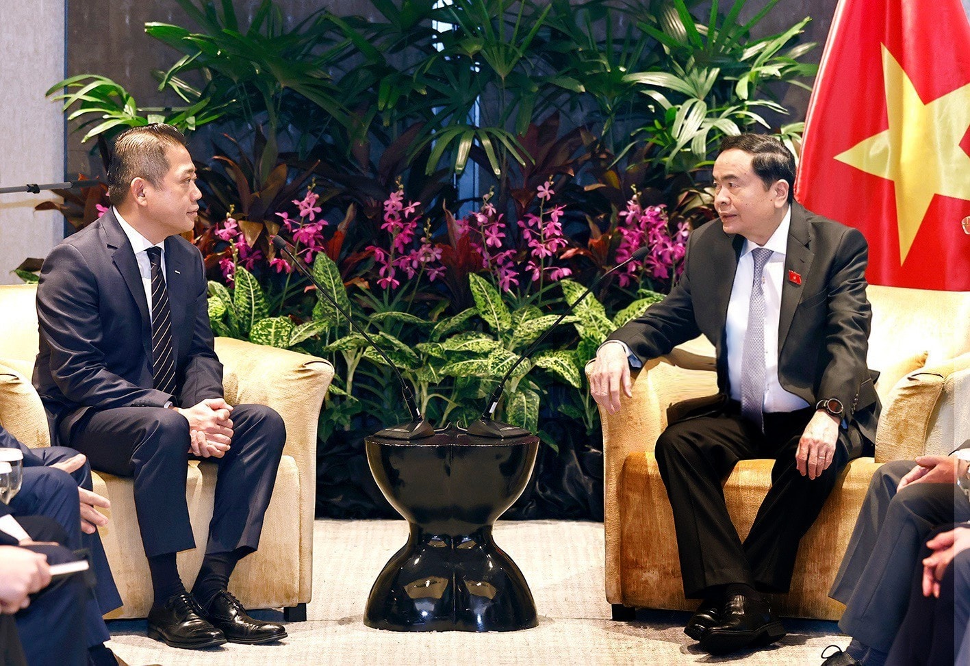 Chủ tịch Quốc hội Trần Thanh Mẫn tiếp Giám đốc Tài chính Tập đoàn Keppel Kevin Chng. Ảnh: Doãn Tấn - TTXVN