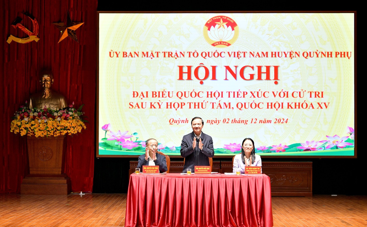 Phó Chủ tịch Quốc hội Nguyễn Khắc Định cùng các đại biểu Quốc hội tỉnh Thái Bình tiếp xúc cử tri huyện Quỳnh Phụ để báo cáo kết quả Kỳ họp thứ Tám, Quốc hội Khóa XV.