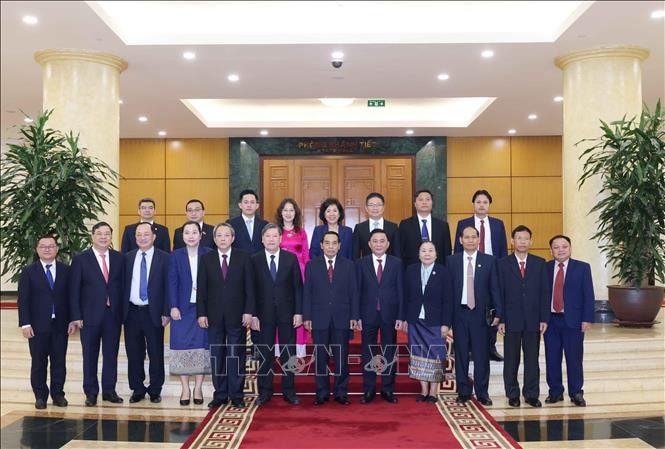 Thường trực Ban Ban Bí thư Trần Cẩm Tú cùng đoàn đại biểu cấp cao Đảng Nhân dân Cách mạng Lào sang thăm và làm việc tại Việt Nam. Ảnh: Phương Hoa/TTXVN