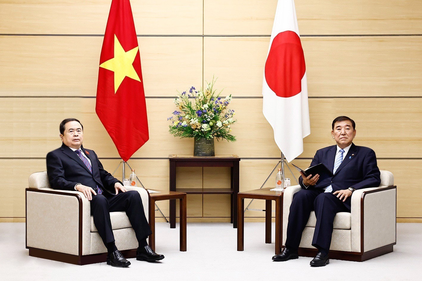 Chủ tịch Quốc hội Trần Thanh Mẫn hội kiến Thủ tướng Nhật Bản Ishiba Shigeru. Ảnh: Doãn Tấn – TTXVN