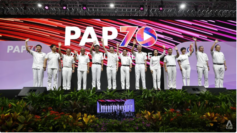 Prime Minister Lawrence Wong, Senior Minister Lee Hsien Loong, and other members of the People’s Action Party’s 38th central executive committee on November 24, 2024. (Photo: CNA) Prime Minister Lawrence Wong, Senior Minister Lee Hsien Loong, and other members of the People’s Action Party’s 38th central executive committee on November 24, 2024. (Photo: CNA)