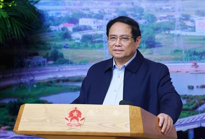 Thủ tướng Phạm Minh Chính chủ trì Phiên họp thứ 15 Ban Chỉ đạo dự án trọng điểm ngành giao thông. Ảnh: Dương Giang/TTXVN