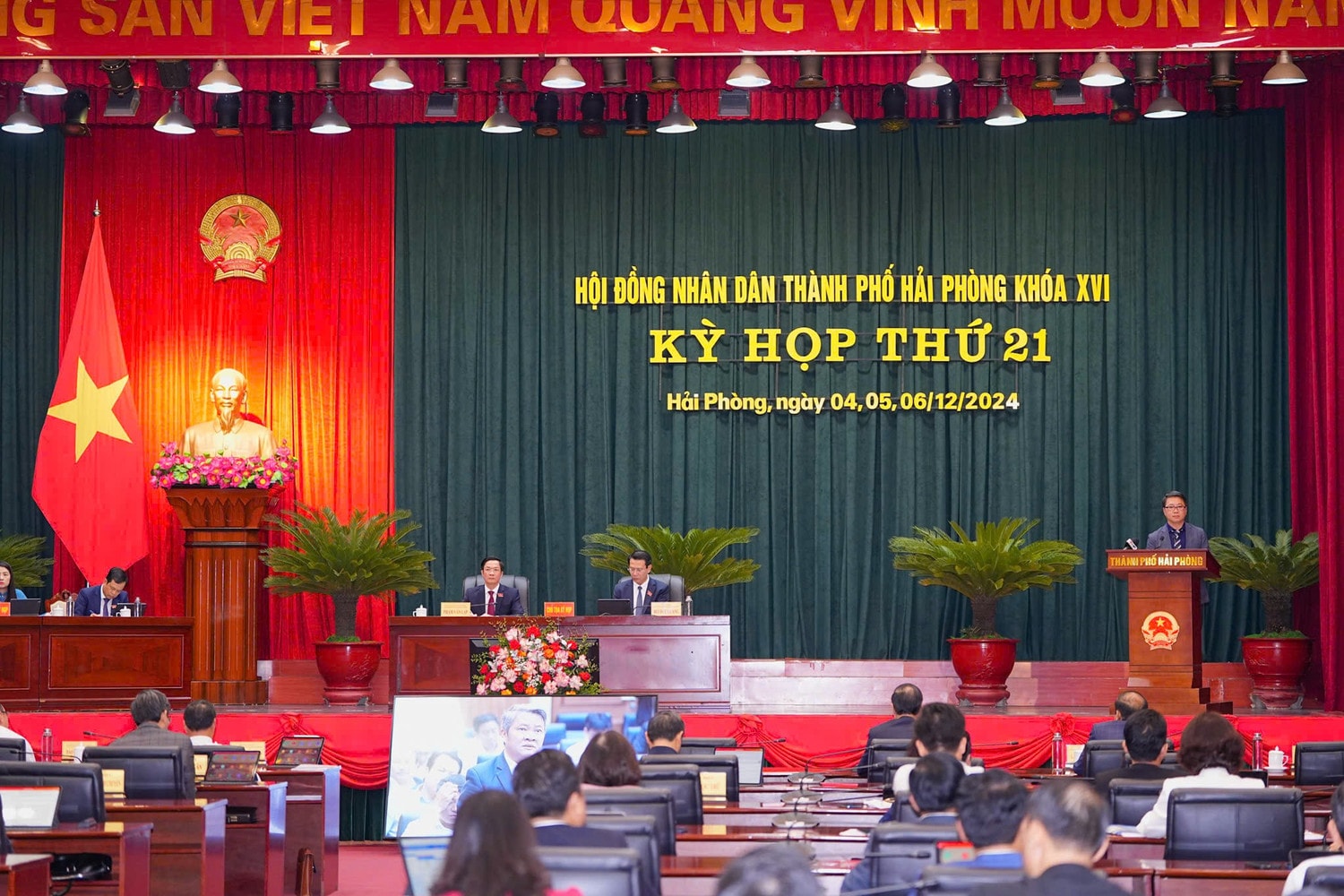 Phiên chất vấn và trả lời chất vấn Kỳ họp thứ 21, HĐND thành phố Hải Phòng Khóa XVI. Ảnh: Đàm Thanh
