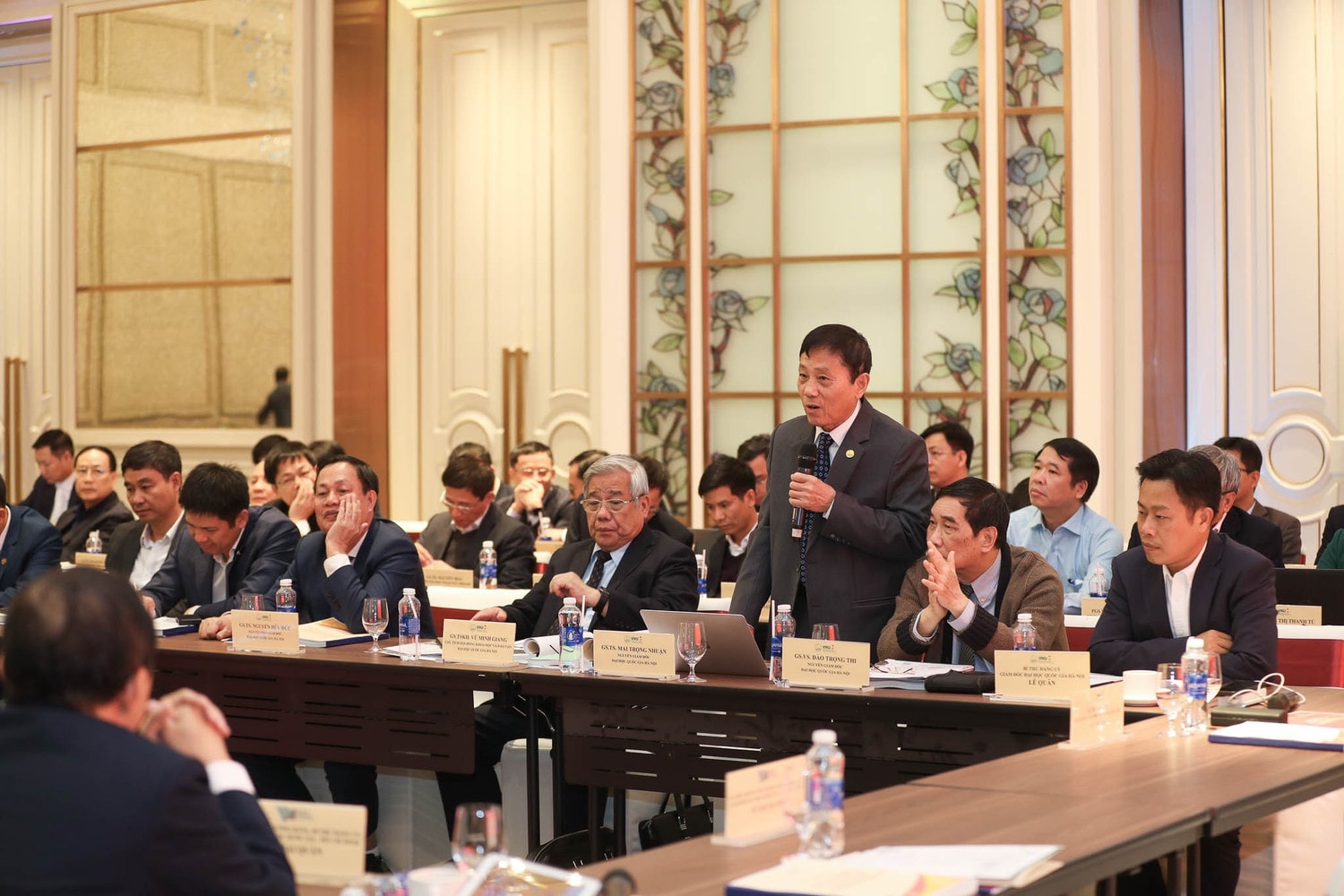 vnu-giao-ban-2-dhqg-19.jpg
