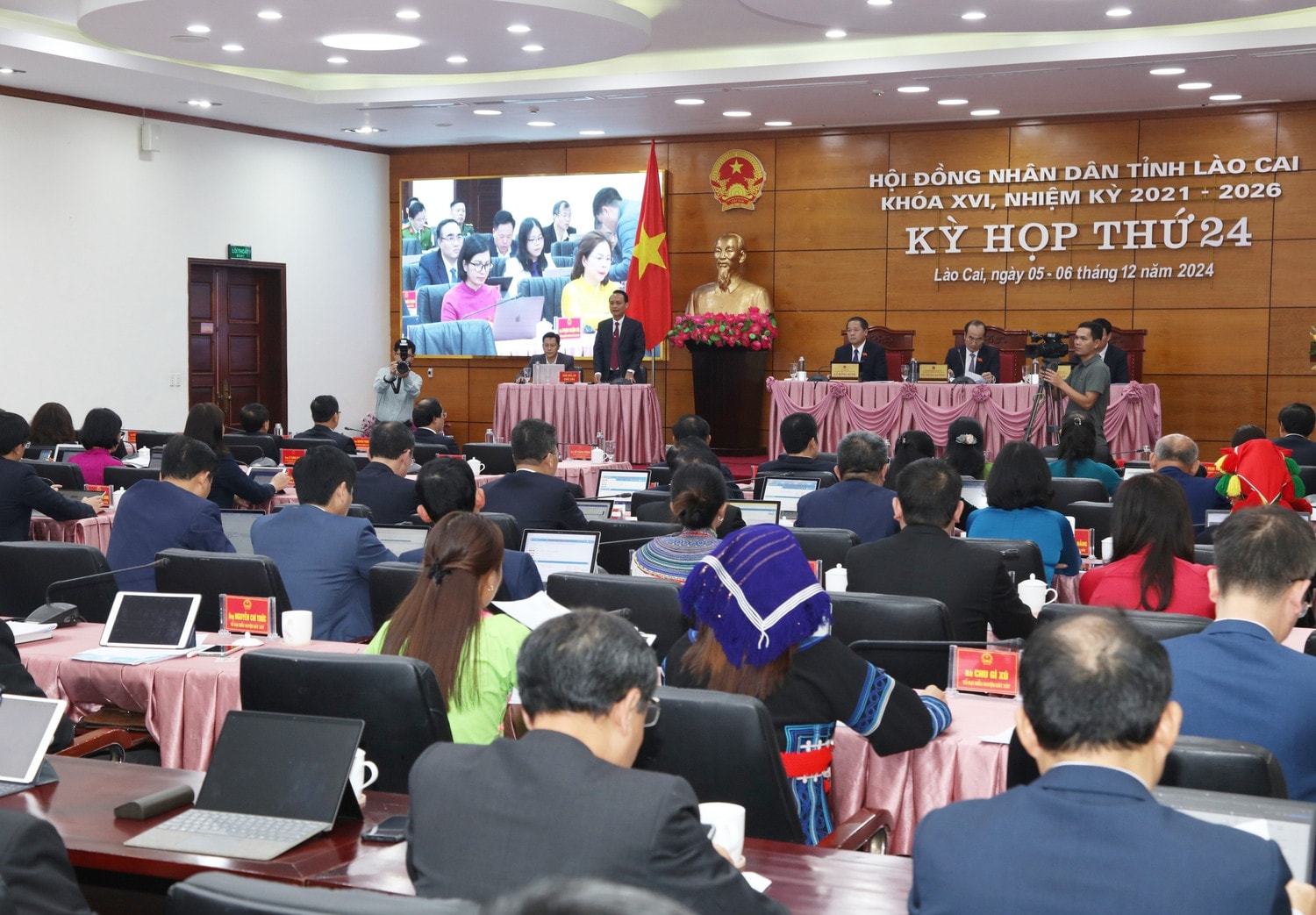 Quang cảnh phiên chất vấn và trả lời chất vấn. Ảnh: An Nhiên