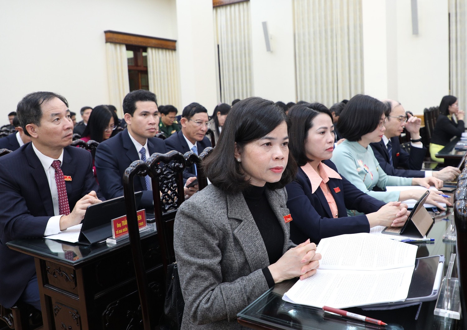 Các đại biểu dự kỳ họp