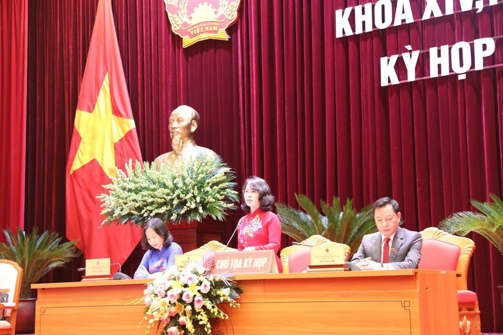 chu-toa-ky-hop-dieu-hanh-ky-hop-thu-24-cua-hdnd-tinh.jpg
