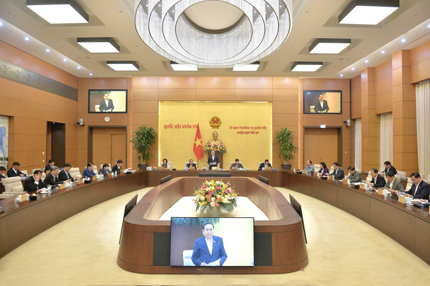 toan-canh.jpg
