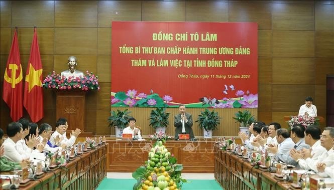 Tổng Bí thư Tô Lâm chủ trì cuộc làm việc với Ban chấp hành Đảng bộ tỉnh Đồng Tháp. Ảnh: Thống Nhất- TTXVN