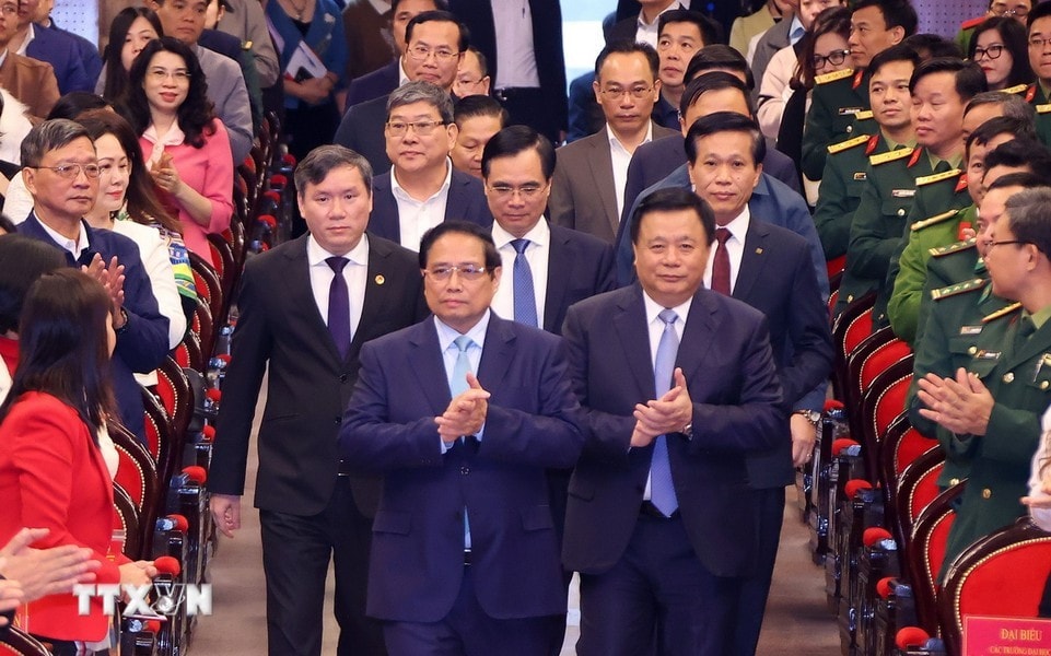 Thủ tướng Phạm Minh Chính đến dự hội nghị. Ảnh: Văn Điệp-TTXVN