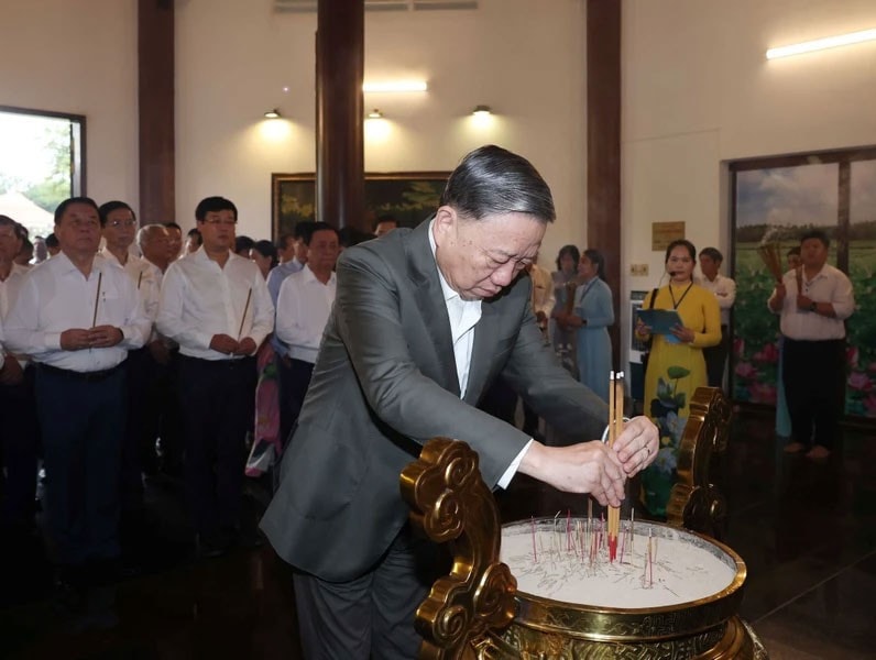 to-lam-a2.jpg