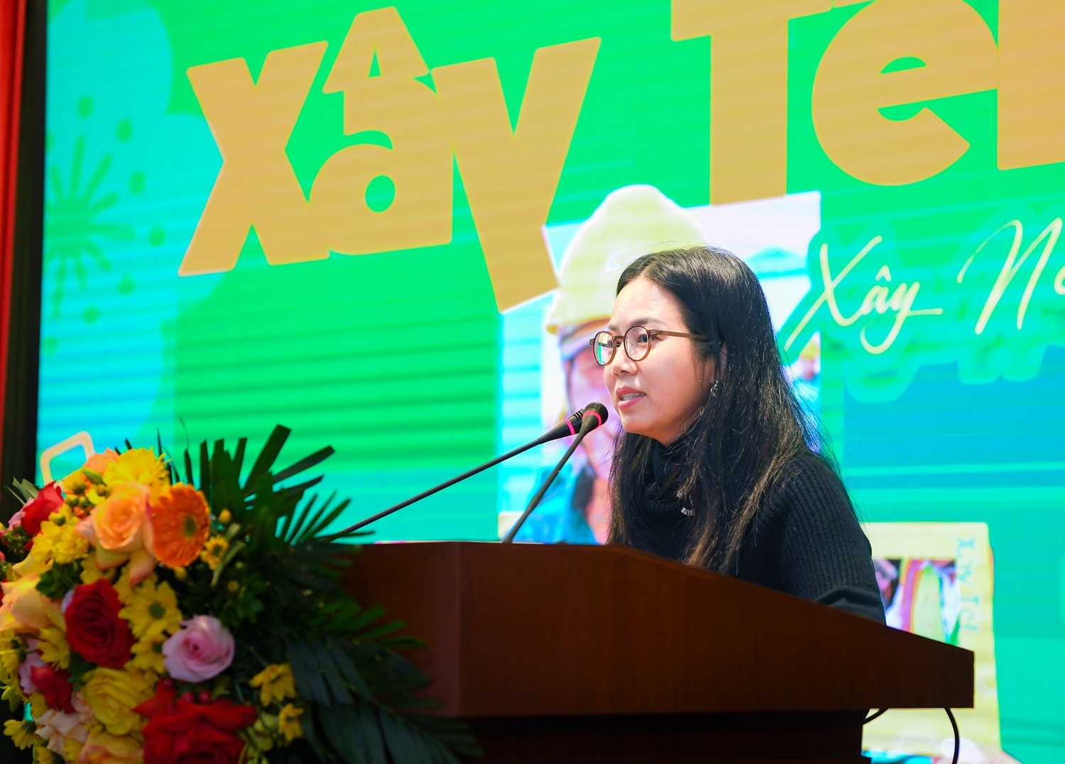 ba-nguyen-trinh-thuy-trang-pho-tong-giam-doc-cong-ty-co-phan-xay-dung-coteccons-2.jpg