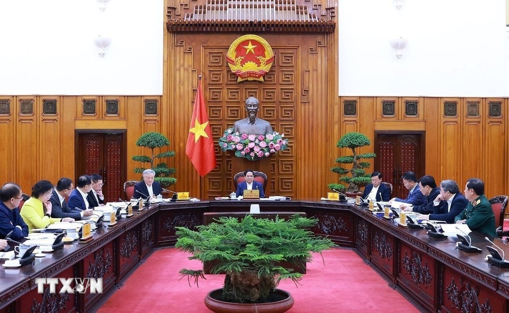 Thủ tướng Phạm Minh Chính chủ trì Phiên họp lần thứ hai về sắp xếp, tinh gọn bộ máy của Chính phủ. Ảnh: Dương Giang - TTXVN