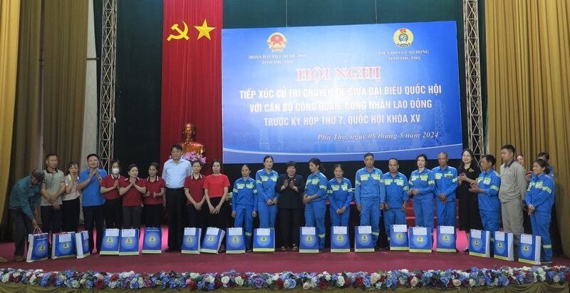 rsz-cong-nhan.jpg