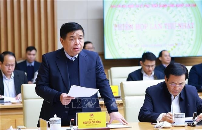 Bộ trưởng Bộ Kế hoạch và Đầu tư Nguyễn Chí Dũng, Phó Trưởng ban thường trực Ban Chỉ đạo quốc gia về phát triển ngành công nghiệp bán dẫn phát biểu. Ảnh: Dương Giang/TTXVN