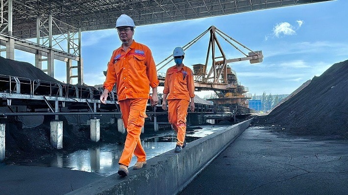 evngenco1-dam-bao-cung-cap-dien-cho-he-thong-trong-cao-diem-mua-kho-66617926ccc8c.jpg